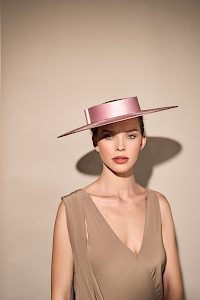 Nicki Marquardt Atelier | Damenhut für eleganten Anlass -  Bild-3
